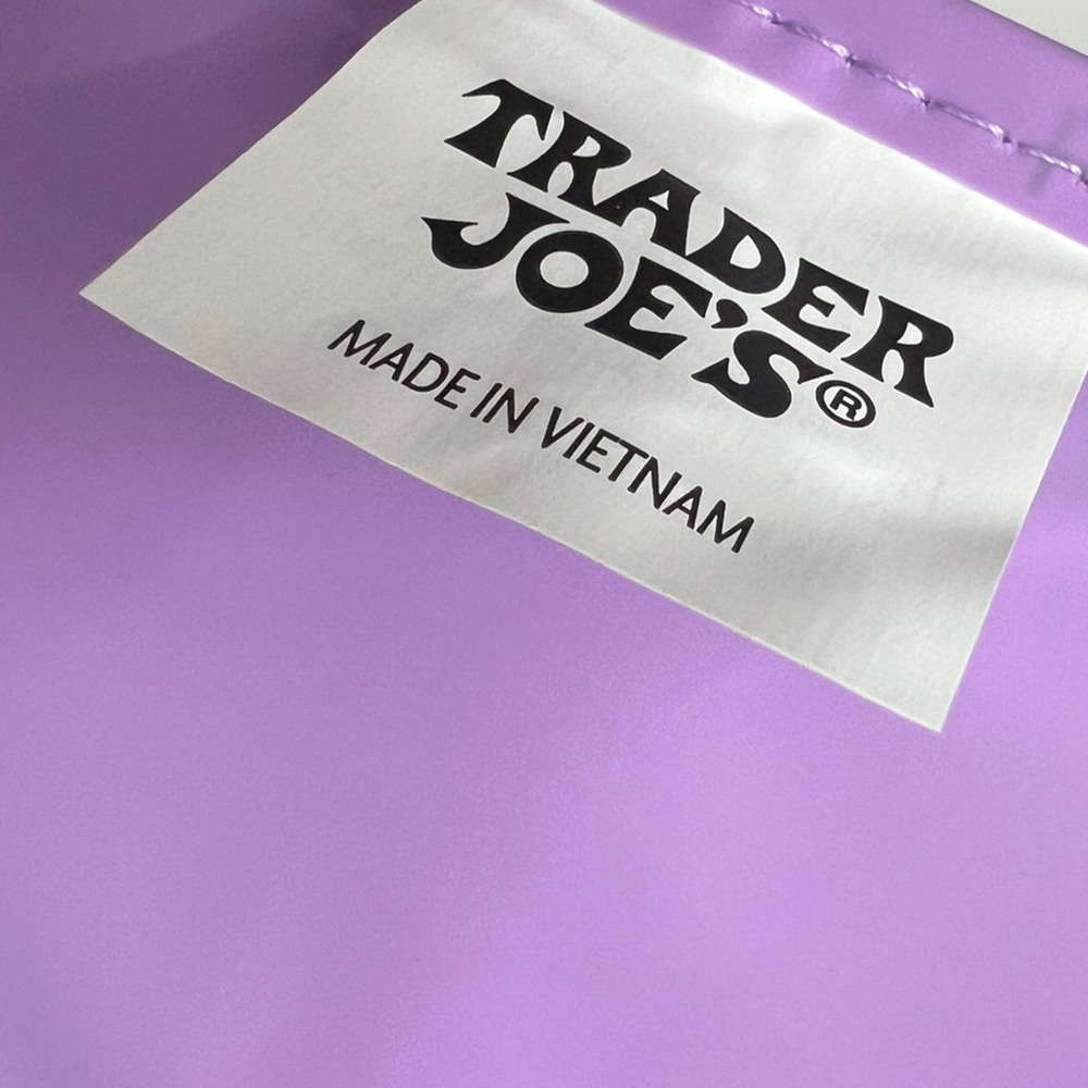 Trader Joe's Purple Insulated Tote Cooler Bag Reusable Grocery Shopping - Picture 7 of 11
